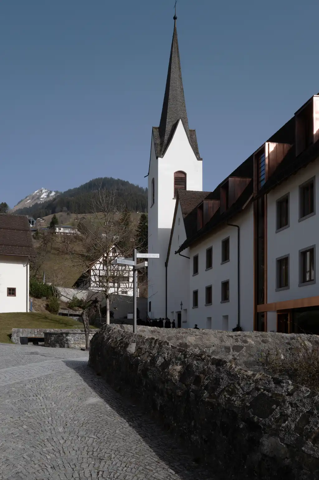 Signaletik für einen inspirierenden Ort der Ruhe und Begegnung