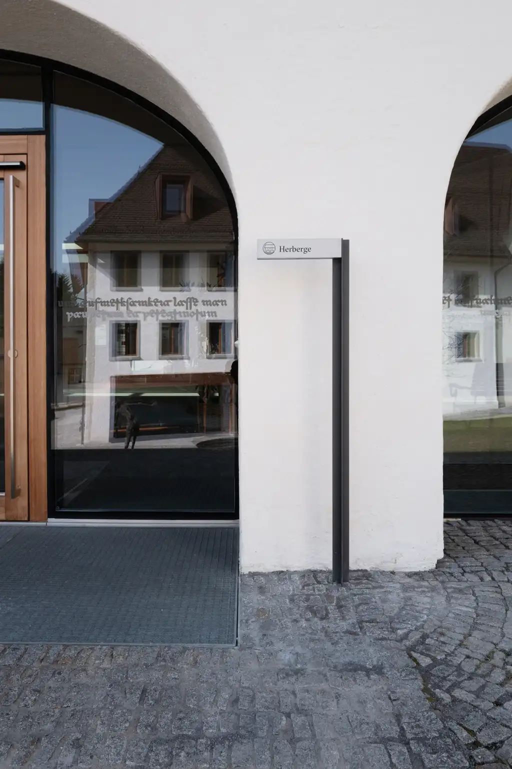 Signaletik für einen inspirierenden Ort der Ruhe und Begegnung