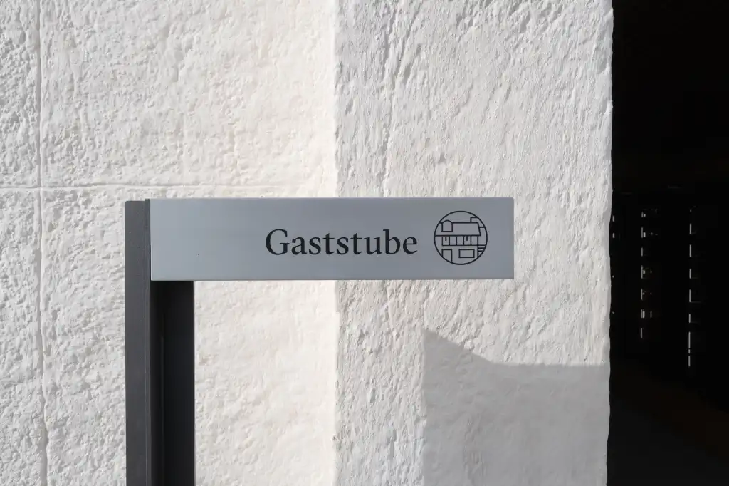 Signaletik für einen inspirierenden Ort der Ruhe und Begegnung