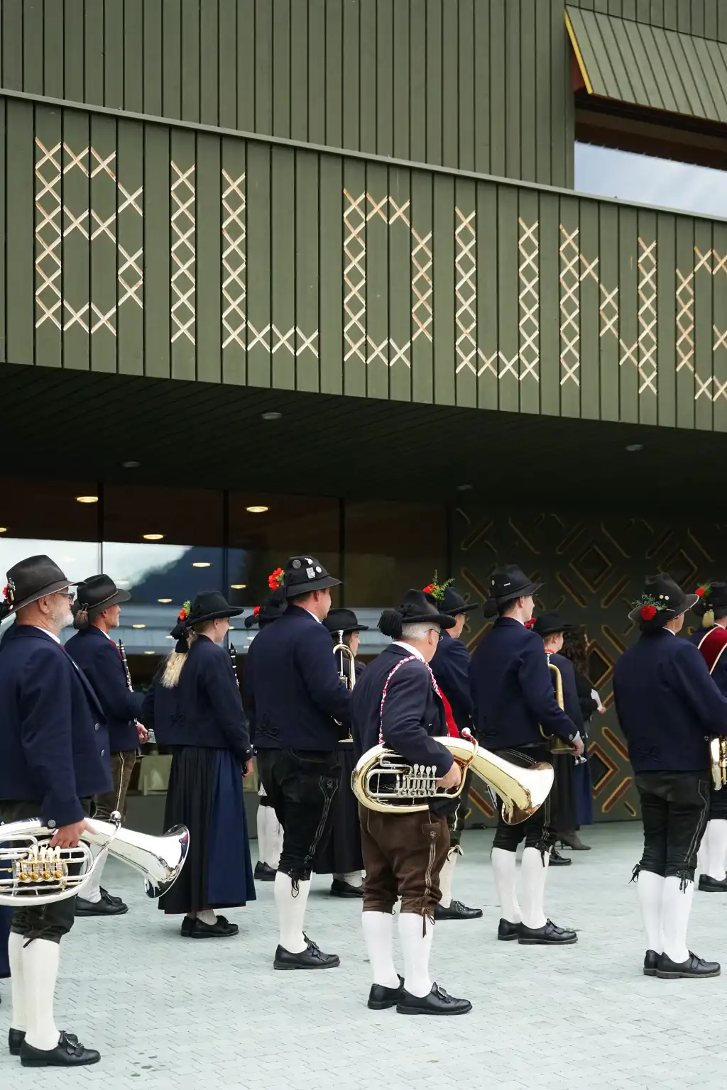 Wayfinding as a visual mantra